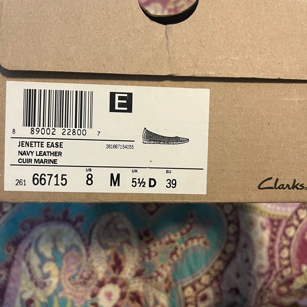 Clarks Women's Navy Blue Perforated Loafers Size 8 - Picture 5 of 5